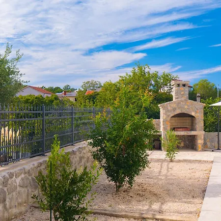 Sea Point Ivan * Kornić