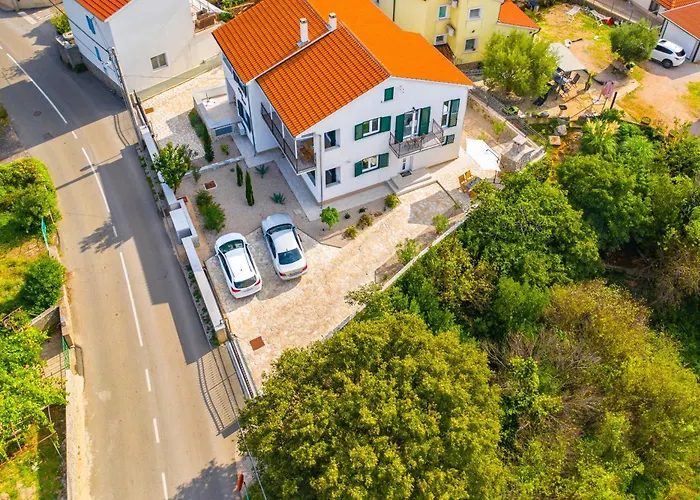 Sea Point Ivan * Kornić